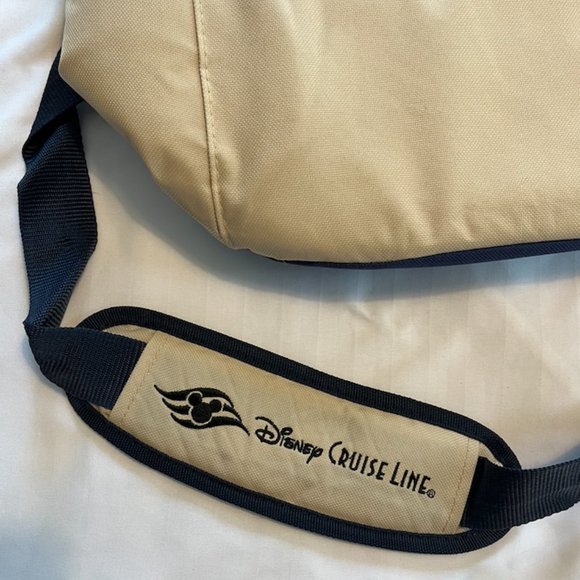 Disney Cruise Line Insulated Cooler Tote Bag - Picture 5 of 8